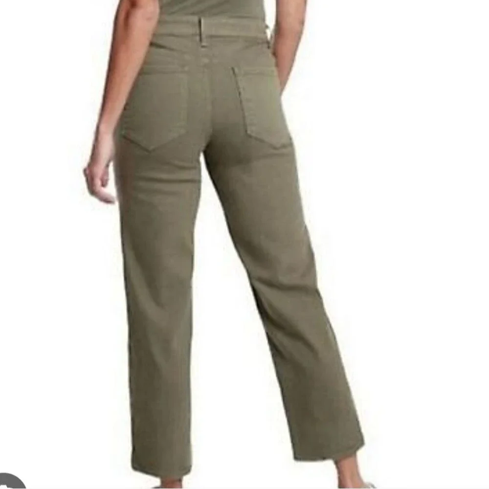 Athleta Green Cropped Pants Size 12 - Picture 2 of 9